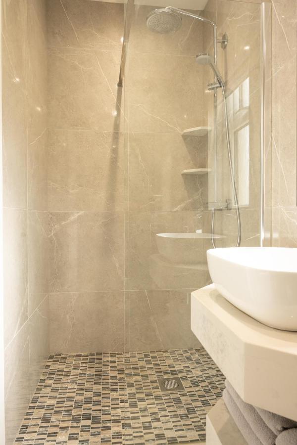 The View Apartment 2, Newry - Luxury Open Plan Apartment With City Views מראה חיצוני תמונה